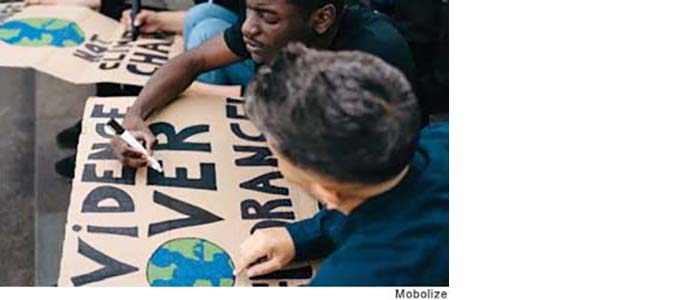 Making Protest Signs
